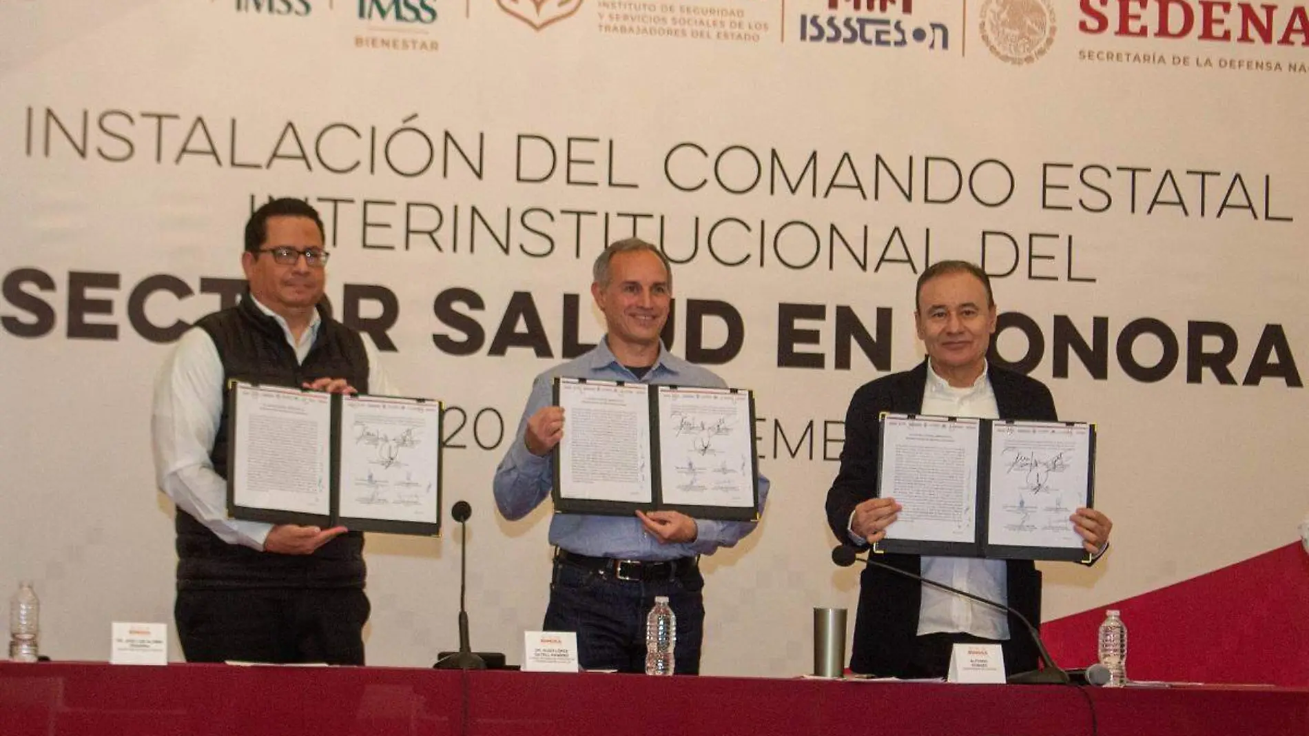 Instalacion de comando estatal Interinstitucional del sector salud Firma convenio - Mike Acosta (15)